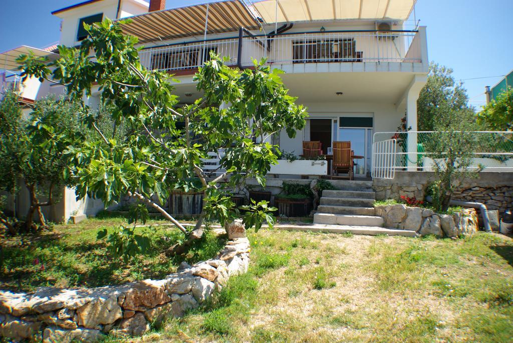 Apartments Vilma Murter Exterior photo